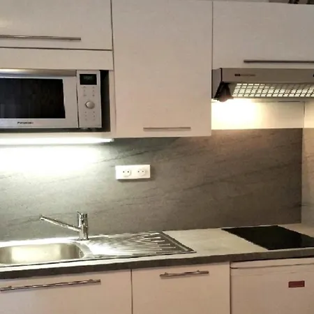 T2, Hypercentre, Calme, Terrasse, Parking Bagneres-de-Luchon