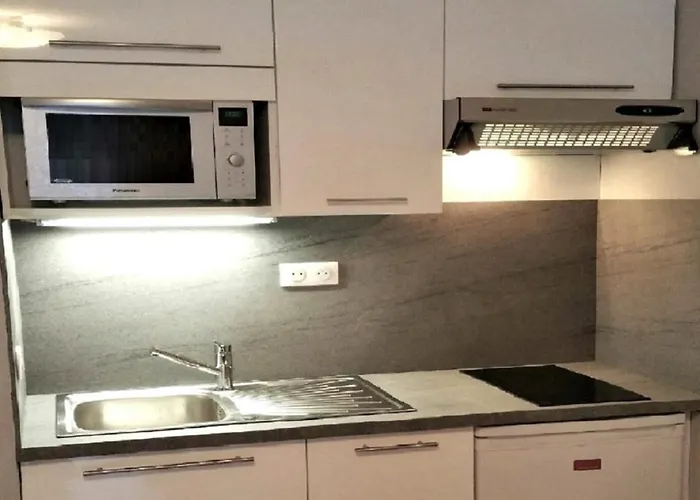 T2, Hypercentre, Calme, Terrasse, Parking Bagneres-de-Luchon