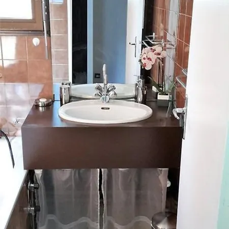 Apartment T2, Hypercentre, Calme, Terrasse, Parking Bagneres-de-Luchon