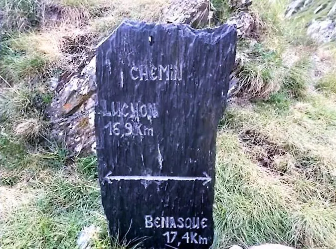 T2, Hypercentre, Calme, Terrasse, Parking Bagnères-de-Luchon